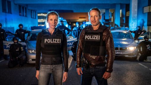 Die Hamburger Tatort-Kommissare Julia Grosz (Franziska Weisz, l.) und Thorsten Falke (Wotan Wilke Möhring). Foto: NDR/Georges Pauly