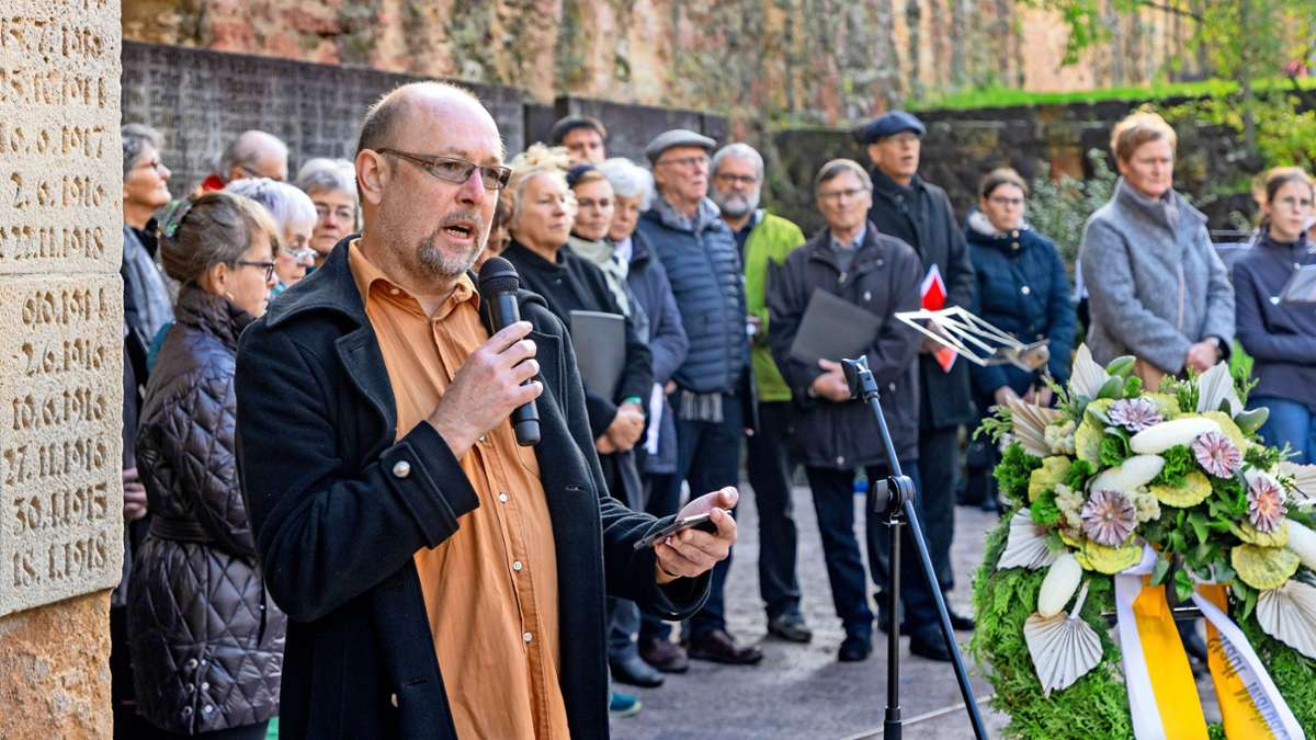 Volkstrauertag im Kreis Ludwigsburg: Nobelpreisträger aus Marbach wirbt für den Frieden