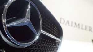 Daimler entwickelt einen neuen Dieselmotor. (Symbolbild) Foto: dpa