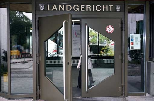 Wann die Verhandlung gegen drei mutmaßliche Islamisten vor dem Stuttgarter Landgericht beginnt, ist völlig unklar. Foto: dpa