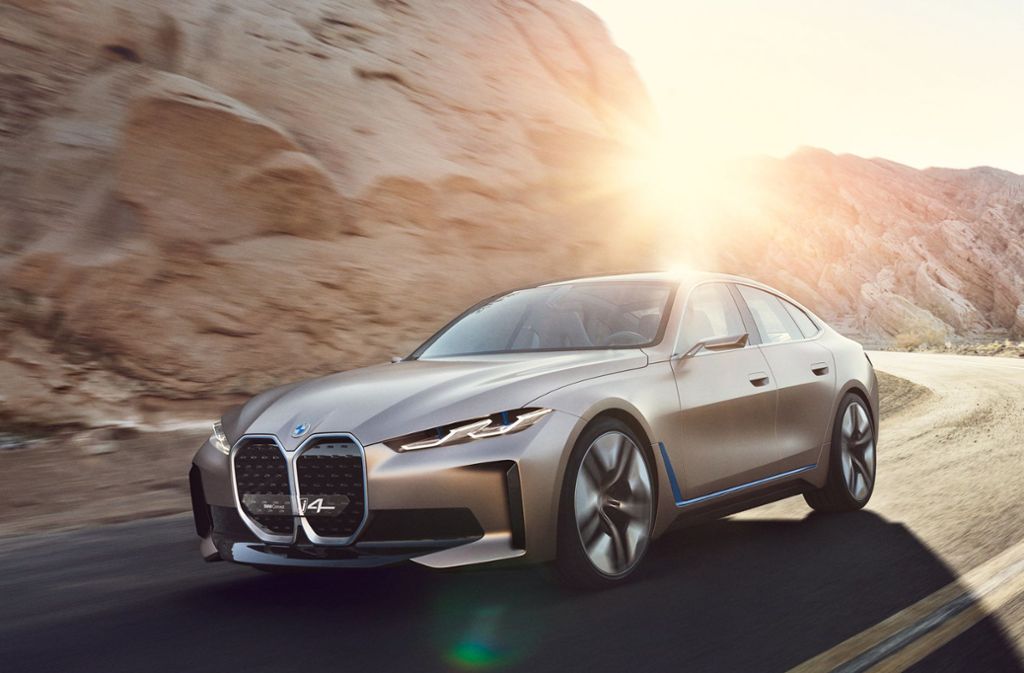 Mit einer Reichweite von bis zu 600 Kilometern ist der neue BMW i4 vergleichbar mit dem Tesla Model S. Foto: dpa