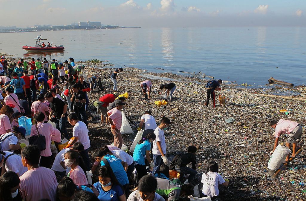 An der Aktion im Rahmen des „International Coastal Cleanup Day“ (Internationaler Küstenputztag) ...
