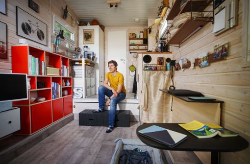 Der IT-Spezialist Stefan Fritz war der Erste, der sich mit einem  Tiny House auf dem  Campingplatz  niedergelassen hat. Foto: Gottfried Stoppel