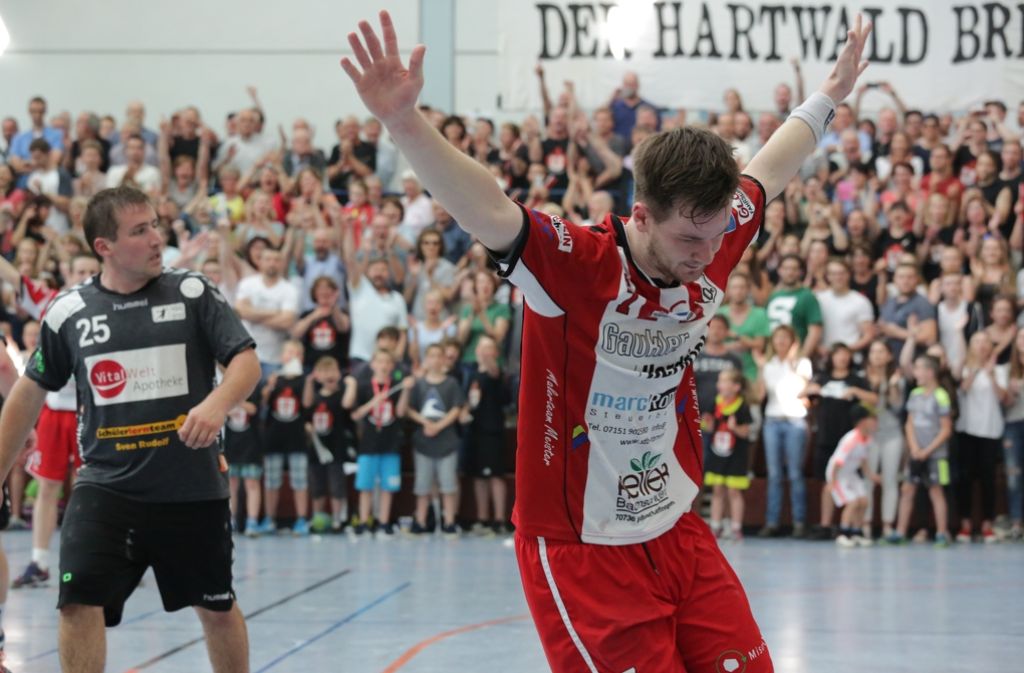 Triumph mit dem TVOe: Der Handballer Stephan Veith