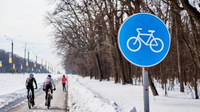 ADFC fordert zuverlässigen Winterdienst auf Radwegen 