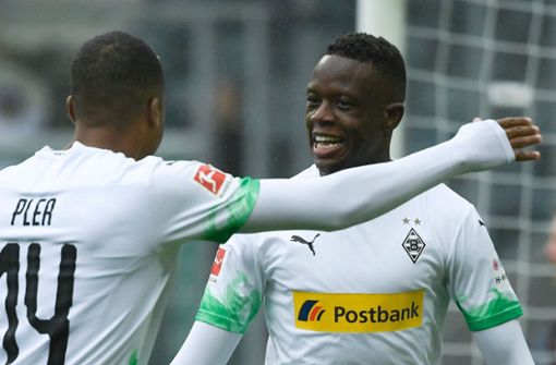 Borussia Mönchengladbach steht an der Spitze der Fußball-Bundesliga – hat aber keinen beruhigenden Vorsprung. Foto: AFP/Ina Fassbender