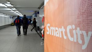 Smart City: Die Stadt Stuttgart bekommt in Berlin einen Preis überreicht. Foto: dpa/Soeren Stache