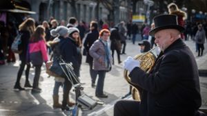 Straßenmusiker muss Weihnachtsmarkt fernbleiben