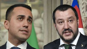 Die Parteichefs Luigi Di Maio (Fünf Sterne) und Matteo Salvini (Lega) stehen in den Startlöchern, um Italien umzukrempeln. Das gefällt nicht allen. Foto: AFP