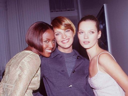 Naomi Campbell, Linda Evangelista und Kate Moss (v.l.n.r.) sind nur drei der Fashion-Stars, die auf dem neuen Vogue-Cover abgebildet sind. Foto: imago images/MediaPunch