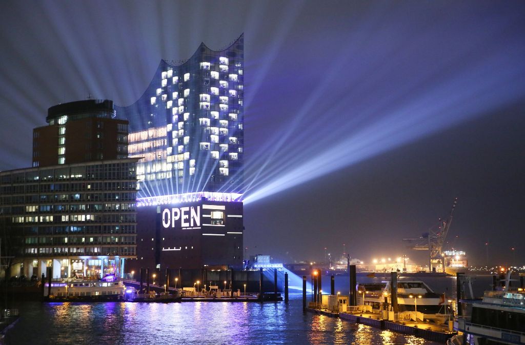 Die Elbphilharmonie in Hamburg wurde nach fast zehnjähriger Bauzeit eröffnet.   Foto:dpa