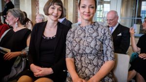 Die Schauspielerin  und frühere MTV-Moderatorin Kimsy von Reischach mit ihrer Schwester beim Adelsempfang des Ministerpräsidenten. Foto: Lichtgut/Achim Zweygarth