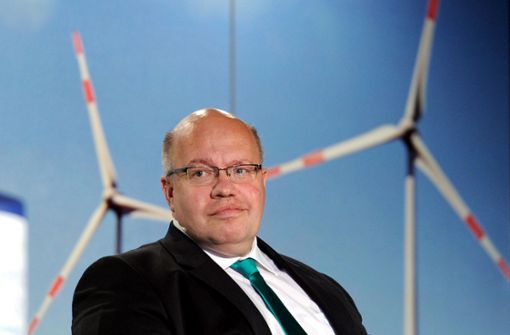 Wirtschaftsminister Peter Altmaier (CDU) ist für das Gelingen der Energiewende verantwortlich. Er sagt, die Krise der Windkraft gehe auf das Konto des Umwelt-Ressorts. Foto: dpa/Carsten Rehder