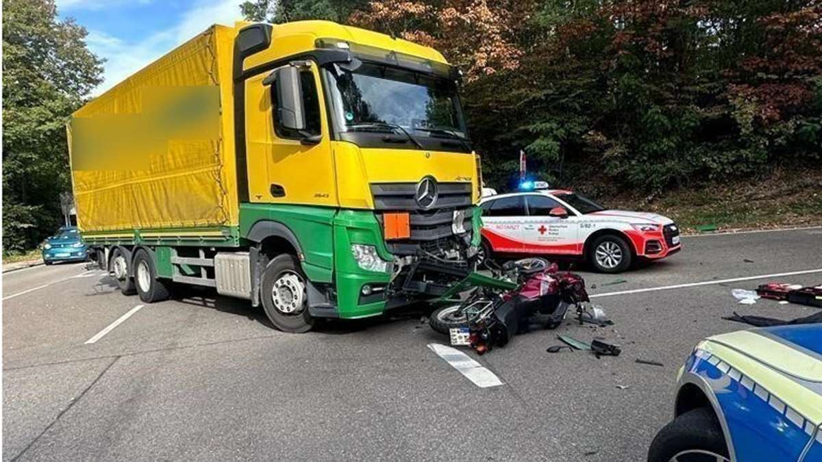 Unfall in Schorndorf: Lastwagenfahrer übersieht Biker