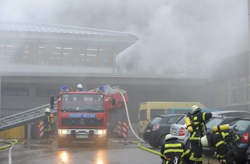 Der Brand mit 14 Toten in einer Behindertenwerkstatt in Titisee-Neustadt im Schwarzwald ist offenbar auf menschliches Versagen zurückzuführen.  Foto: dpa