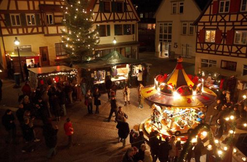 Der Weihnachtsmarkt in der Waldenbucher Altstadt ist besonders stimmungsvoll. Foto: Stadt Waldenbuch/z