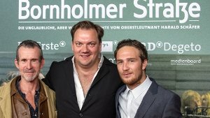 Die Schauspieler Ulrich Matthes, Charly Hübner und Frederick Lau (von links) von Bornholmer Straße. Foto: dpa