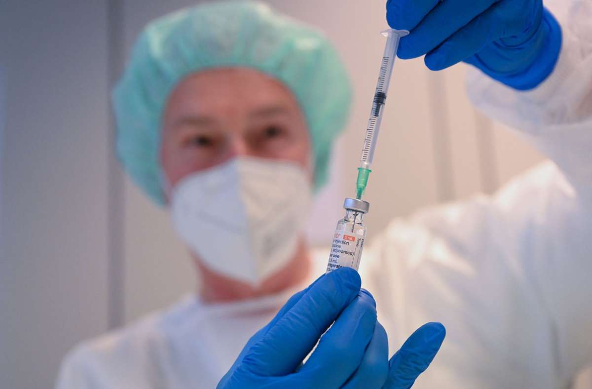 Stuttgart will am Wochenende neuen Schwung in die Impfkampagne gegen das Coronavirus bringen. Foto: dpa/Bernd Weißbrod