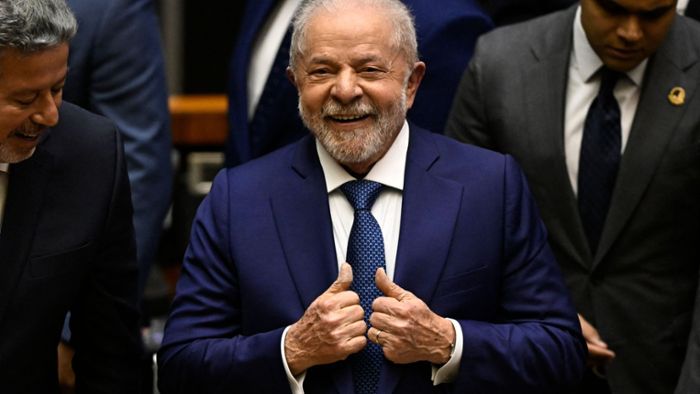 Präsident Lula für dritte Amtszeit vereidigt