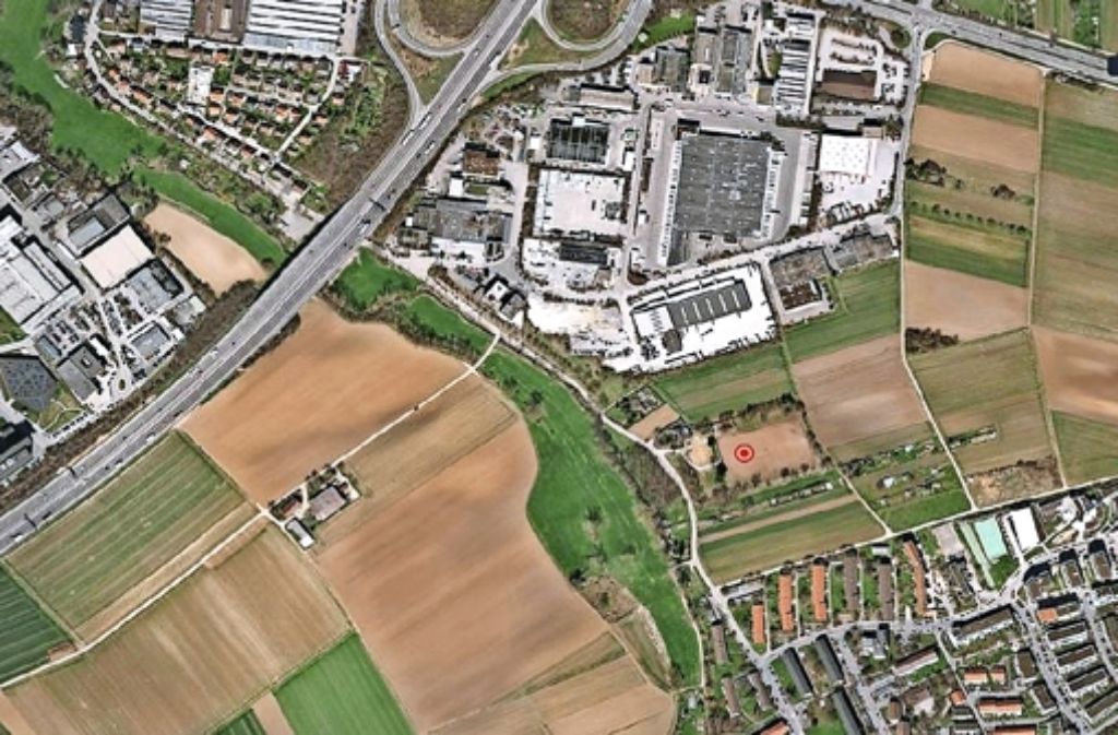 Der rote Punkt zeigt den möglichen Standort einer neuen Unterkunft für die Flüchtlinge. Foto: Stadt Stuttgart