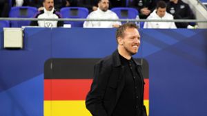 Bundestrainer Julian Nagelsmann bleibt in Vertragsfragen bei seiner zurückhaltenden Linie. Foto: Christian Charisius/dpa