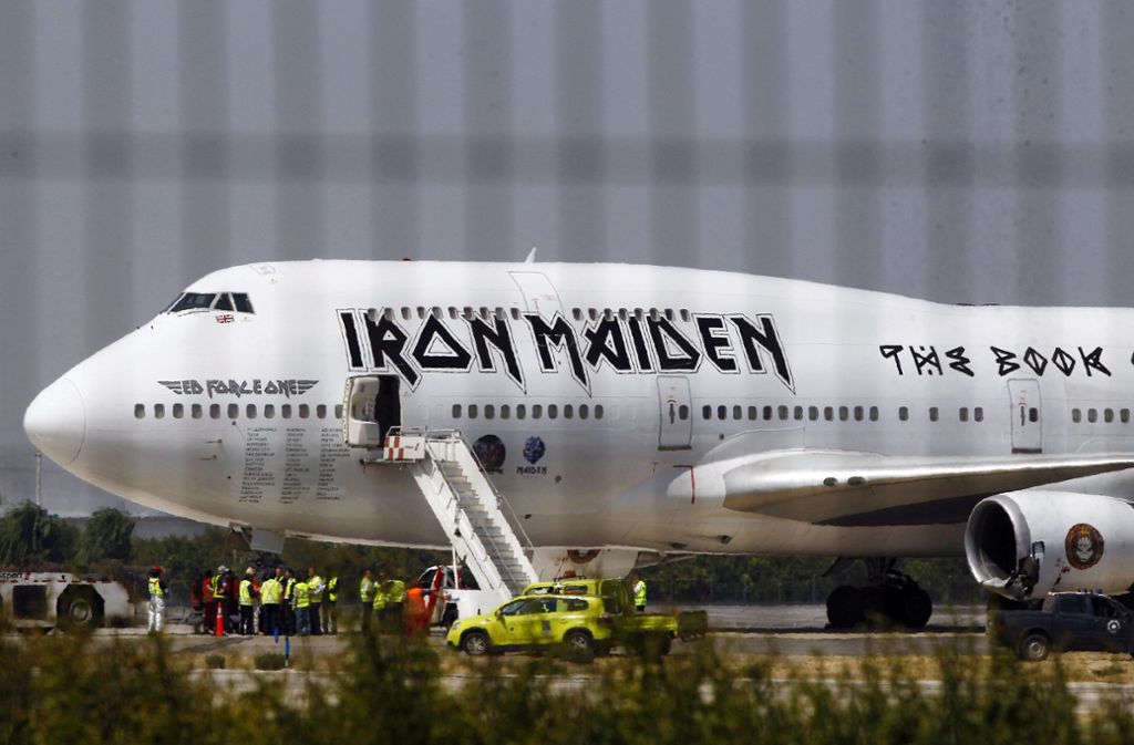 Ihr eigenes Flugzeug wird 2020 auch in Stuttgart landen: Iron Maiden Foto: dpa/Marcelo Hernandez