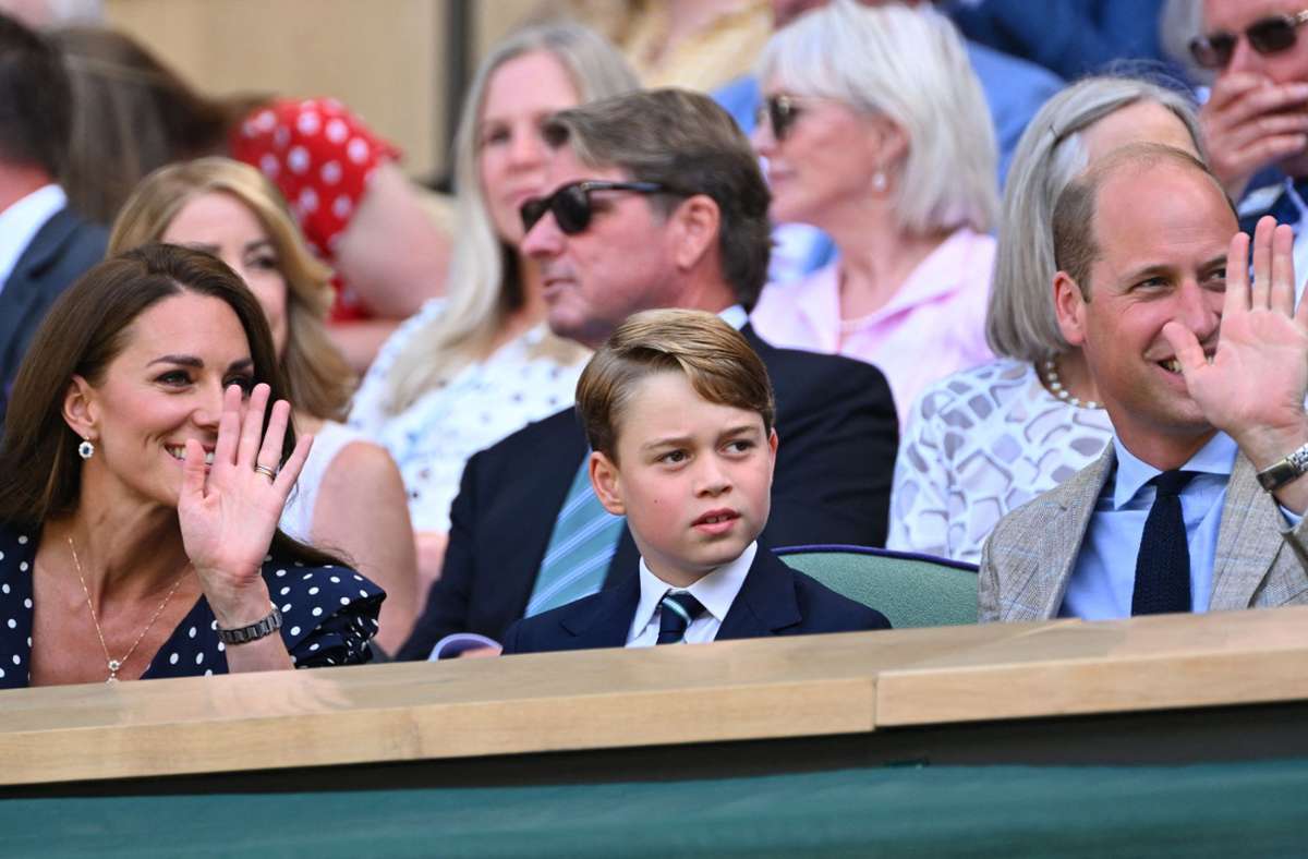 Cambridges beim Wimbledon-Finale Prinz George darf sogar den Pokal halten 