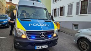 Unfall in Stuttgart-Münster: Vorfahrtsverletzung führt zu verletzter Person und hohem Sachschaden