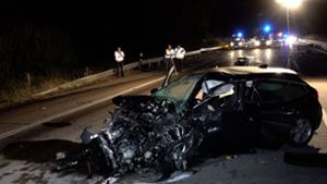 Bei dem Unfall auf der A5 werden vier Menschen verletzt. Foto: 7aktuell.de/Alexander Hald