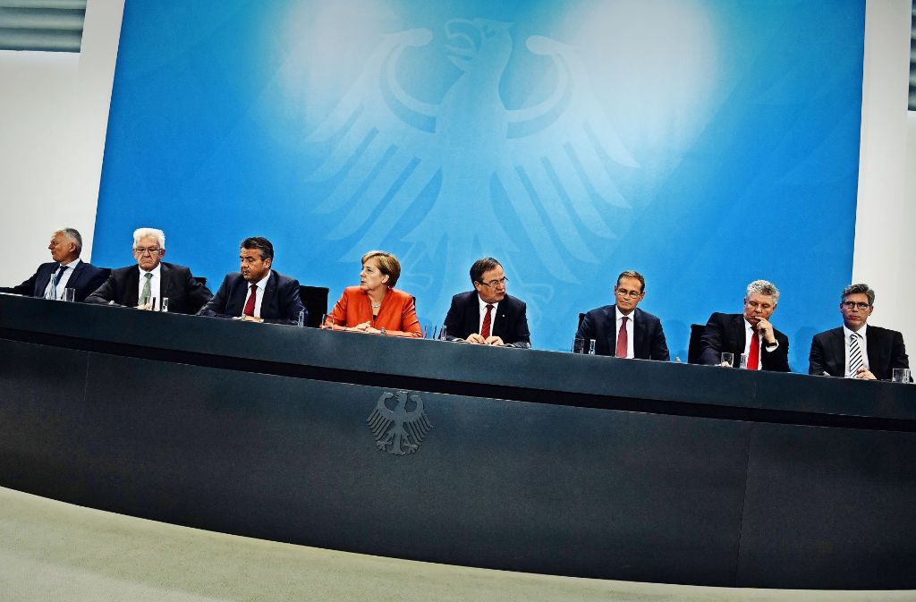 Die Kanzlerin trifft sich mit Oberbürgermeistern und Ministerpräsidenten. Foto: AFP