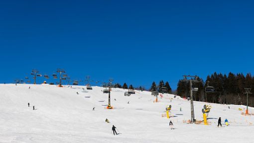 Am Samstag waren viele Skifahrerinnen und -fahrer auf den Pisten. Foto: dpa/Philipp von Ditfurth