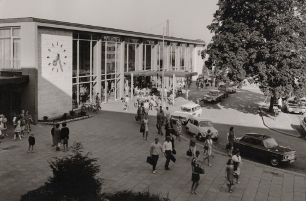 Seit den 60er Jahren hat sich am Göppinger Bahnhof kaum etwas getan. Das soll sich in den kommenden Jahren ändern. Foto: Stadtarchiv Göppingen
