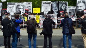 Demonstranten am Tag der Internationalen Pressefreiheit in Berlin. Foto: dpa