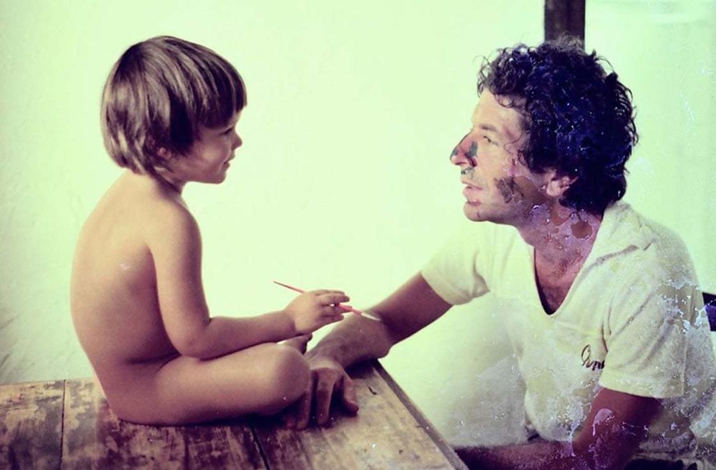 Adam Cohen mit seinem Vater Leonard Cohen in den 1970er Jahren