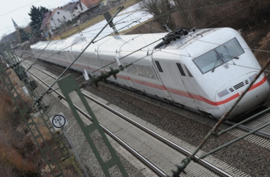 Ein ICE bei Bad Krozingen (Landkreis Breisgau-Hochschwarzwald): An der Rheintalbahn ist Lärmschutz das große Thema Foto: dpa