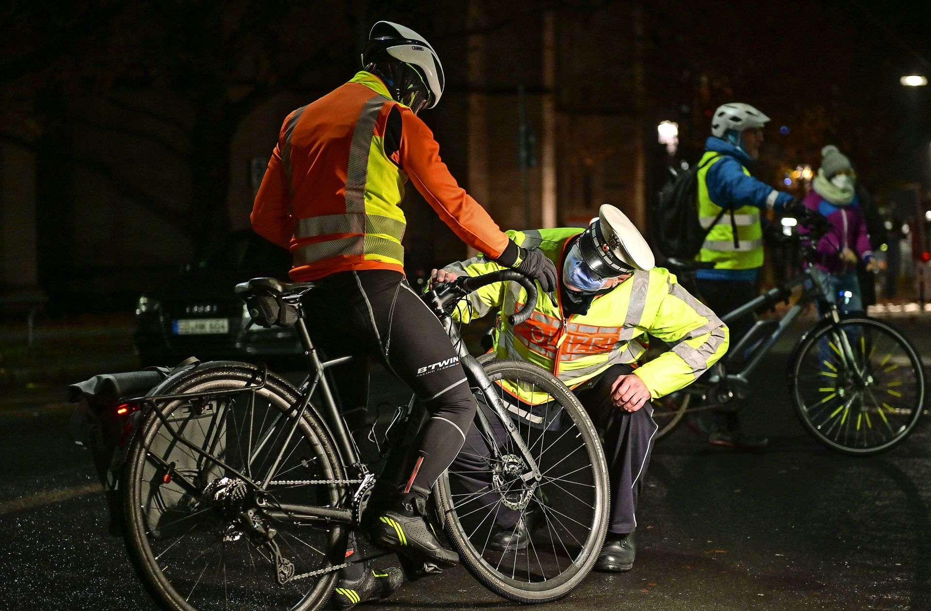 Lichtercheck der Polizei in Stuttgart Wenn am Fahrrad die