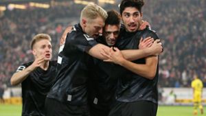 VfB bindet zwei Eigengewächse langfristig