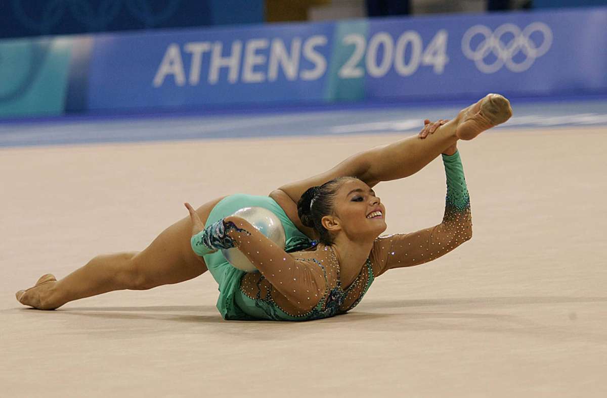 2004 holte Alina Kabajewa bei den Olympischen Spielen in Athen die Goldmedaille. Foto: Imago/Golovanov + Kivrin