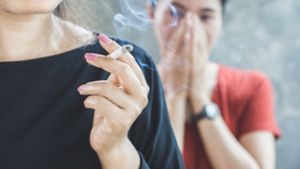 Rauchgeruch entfernen - 7 Wege und Hausmittel