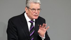 Bundespräsident Joachim Gauck hat beim Gedenken an die Befreiung des Konzentrationslagers Auschwitz an die Opfer erinnert. Foto: dpa