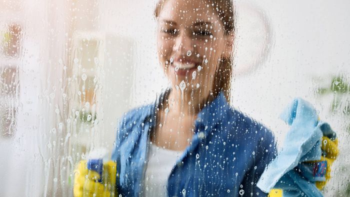 Fenster putzen für Faule – So geht‘s am schnellsten