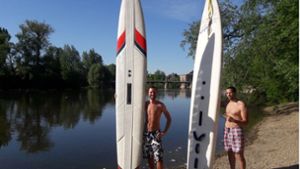 Mit  Surfbrettern  auf dem   Neckar unterwegs