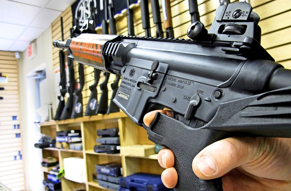 In Las Vegas trauern die Angehörigen der Opfer. Aber am  lockeren Waffenverkauf in den USA wird sich nichts ändern. Foto: AP
