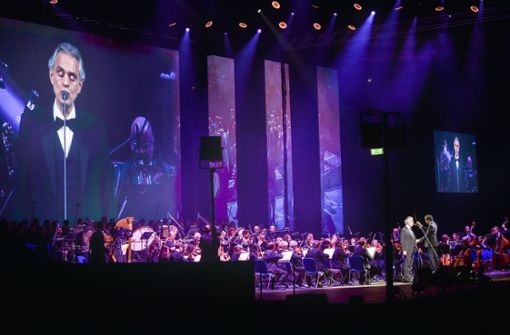 Am Freitagabend hat Andrea Bocelli in der Schleyerhalle das Stuttgarter Publikum in den Bann gezogen. Foto: Ferdinando Iannone©