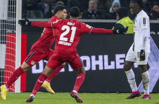 Bayer Leverkusen siegt in Mönchengladbach mit 3:2. Foto: dpa/David Inderlied