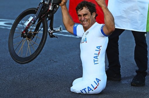 Sein größter Erfolg außerhalb des Cockpits: Zanardi gewinnt Paralympics-Gold in London. Foto: Getty