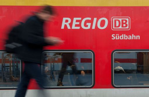 Die Regionalzüge der Bahn in Baden-Württemberg sind oft verspätet, überfüllt oder fallen aus. Foto: dpa