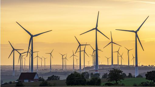 Der Anteil des Stroms aus erneuerbaren Energien steigt schneller als geplant. Foto: /Jochen Tack