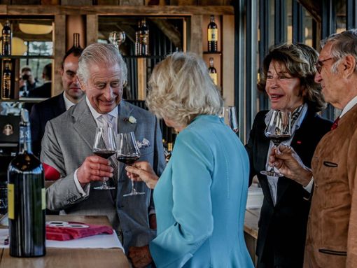 König Charles und Königin Camilla besuchten am letzten Tag ihres Frankreich-Besuchs ein Weingut. Foto: Imago Images/MAXPPP