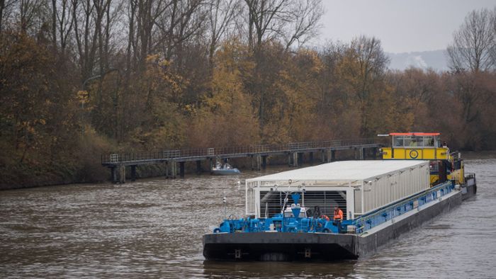 Fünfter Castor-Transport auf dem Neckar gestartet